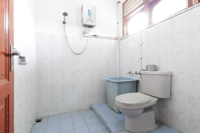 Bed & Breakfast Sibayak Multinational Rest House