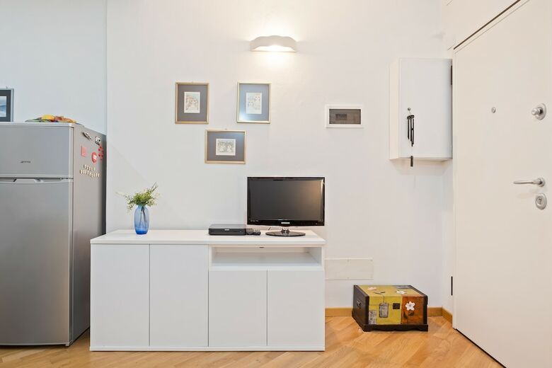 Pratello Luminous & Cozy Apartment In Centro
