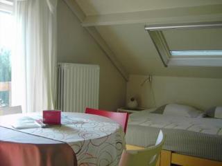 B&B Roseland