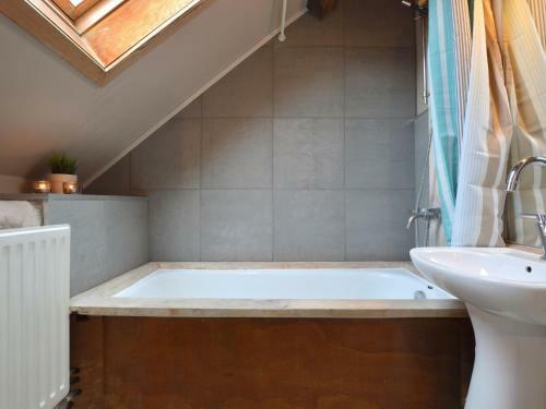 Lodge Holiday Home Le Grand Gite De Laval Ferrieres