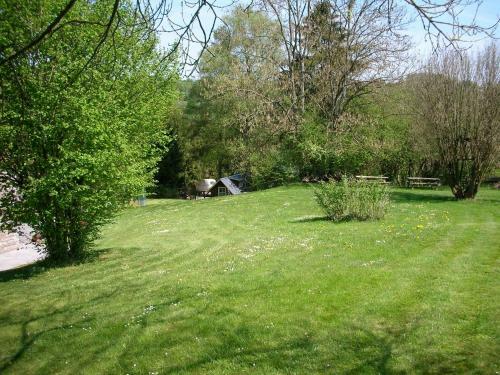 Lodge Holiday Home Le Grand Gite De Laval Ferrieres