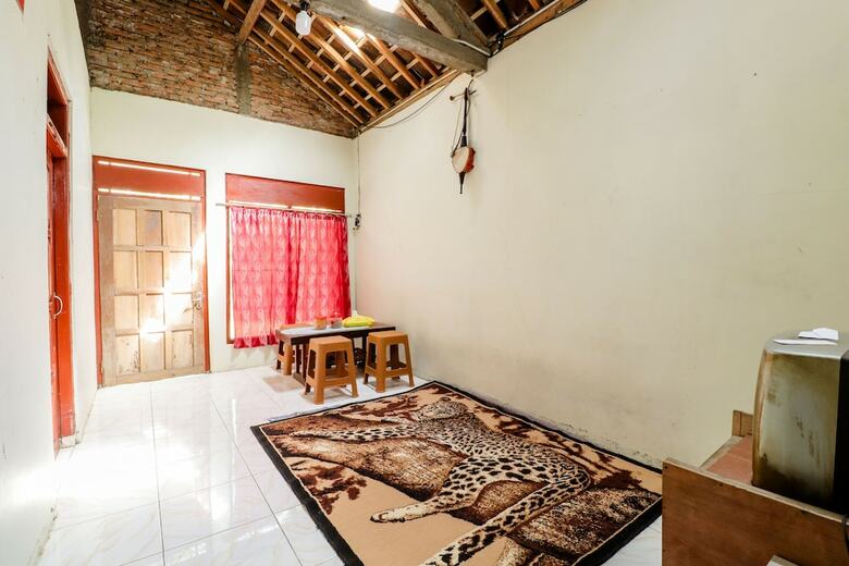 Hotel Kinasih Homestay