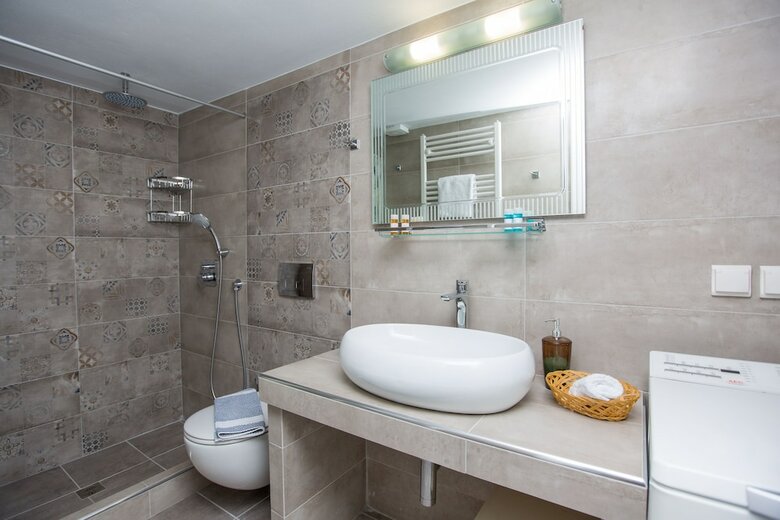 Kastro Apartments