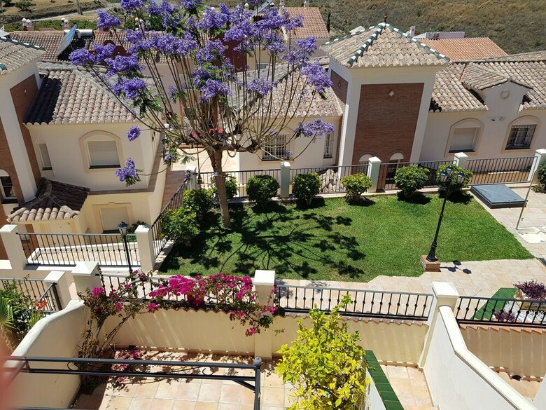 Residencia Modern 2 Bedroom Holiday Home