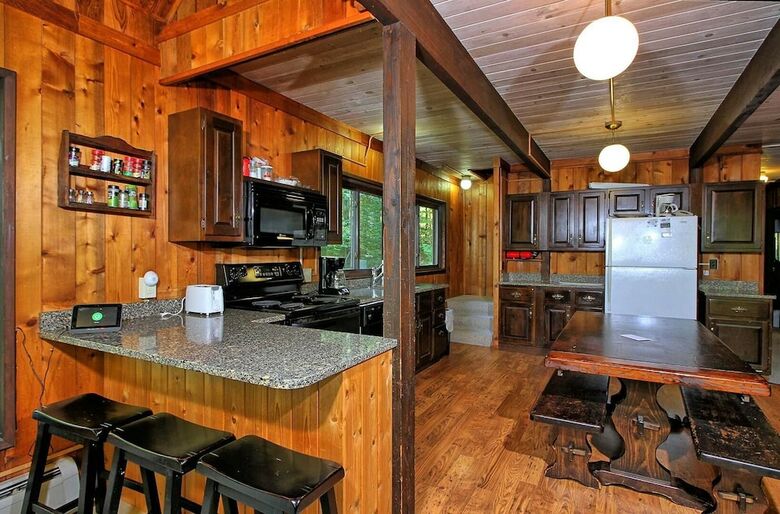 Cabana Mountainside Lodge