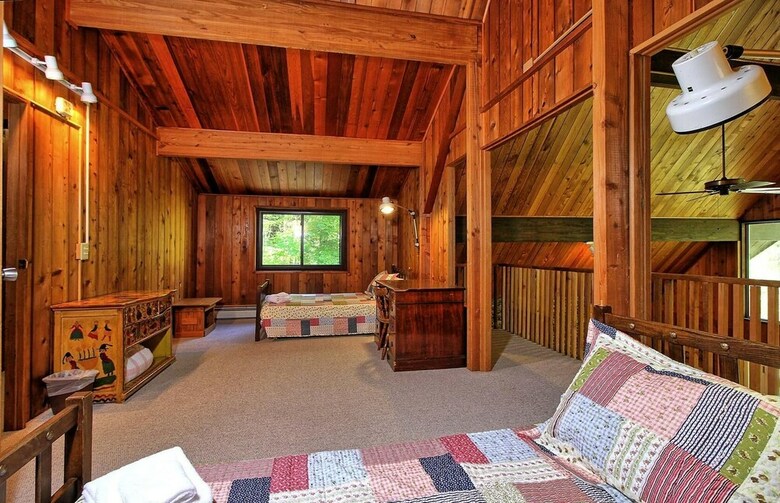 Cabana Mountainside Lodge