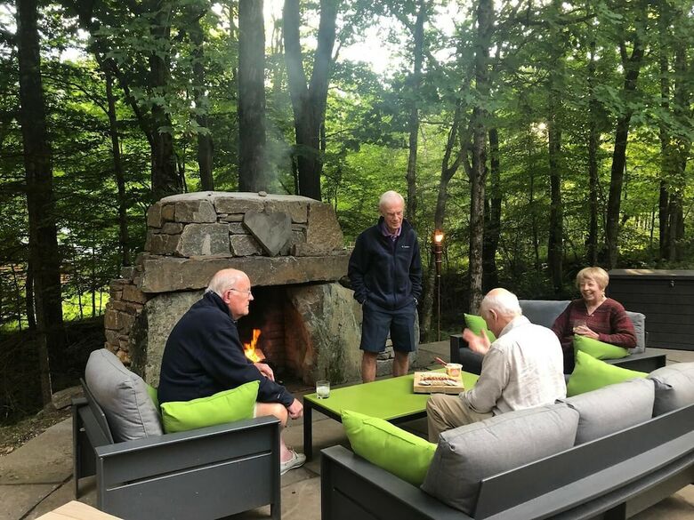 Hostal Lakewood Lodge