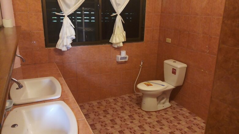 Hotel Baan Coconut