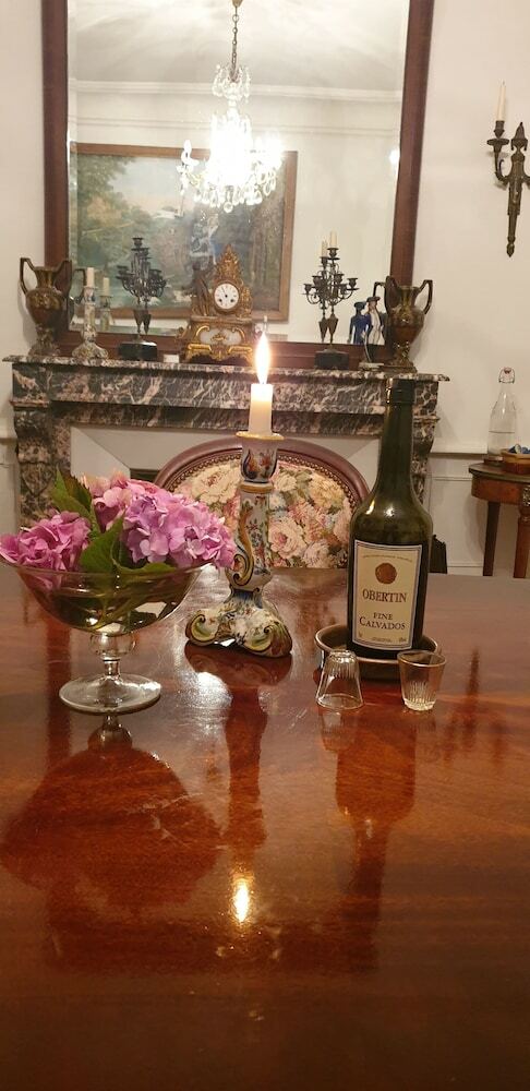 Hotel Ch�teau D'isigny