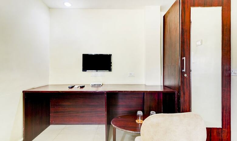 Treebo Trip Hotel Aditya