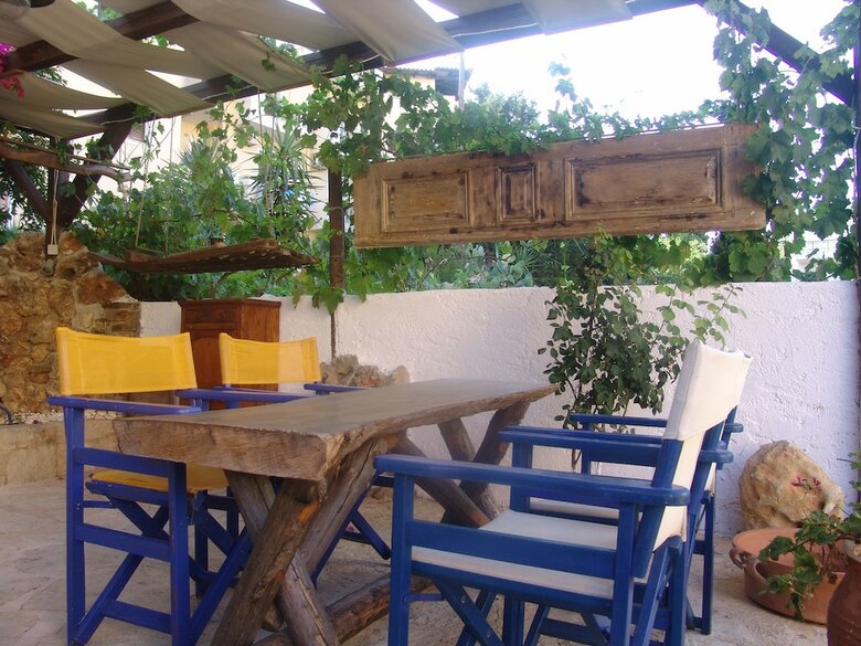Hotel Idili Traditional House