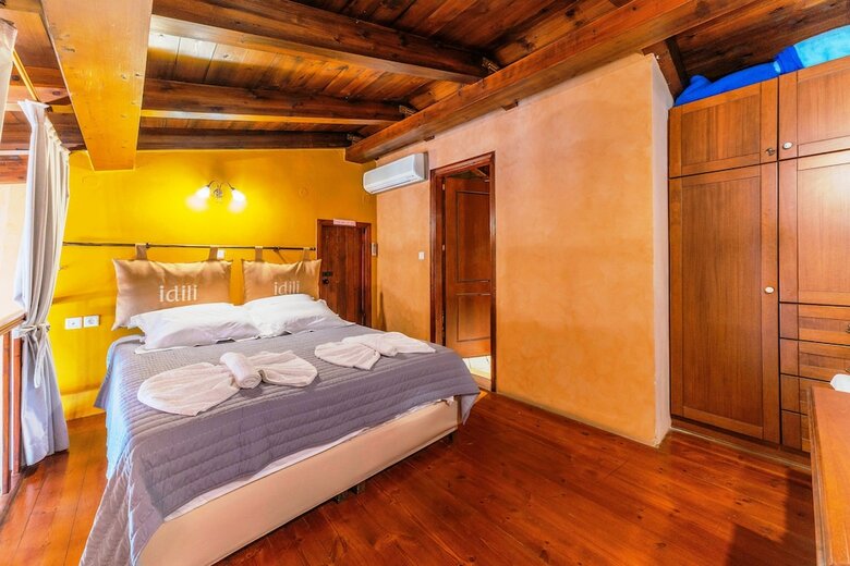 Hotel Idili Traditional House