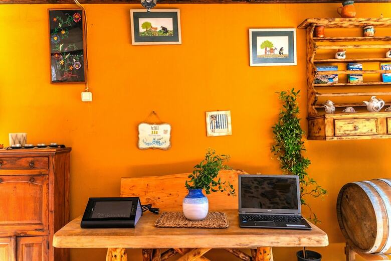 Hotel Idili Traditional House