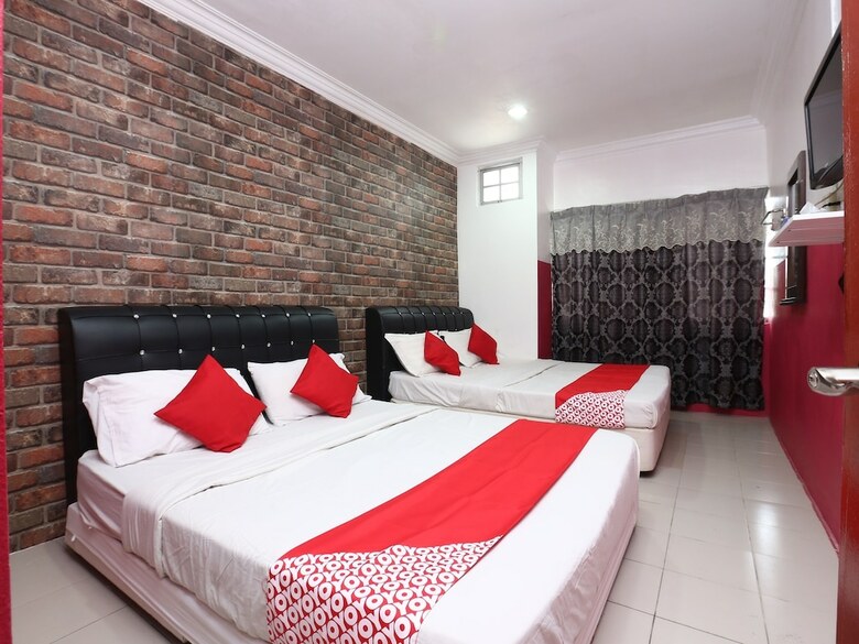 Oyo 89498 Sri Seroja Inn Budget Hotel