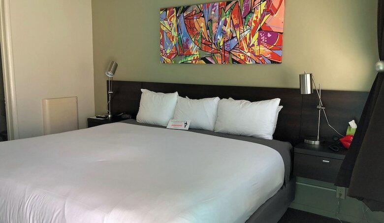 Hotel Bayfront Inn At The Waterfront