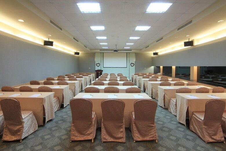 Jin Yong Quan Spa Hotspring Resort