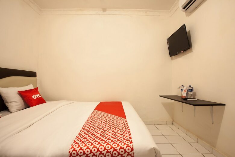 Oyo 1084 Hotel Cirasa Syariah