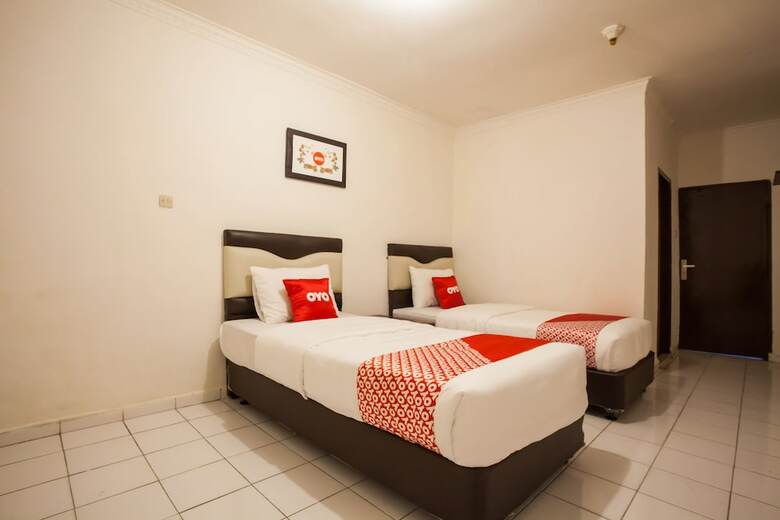 Oyo 1084 Hotel Cirasa Syariah
