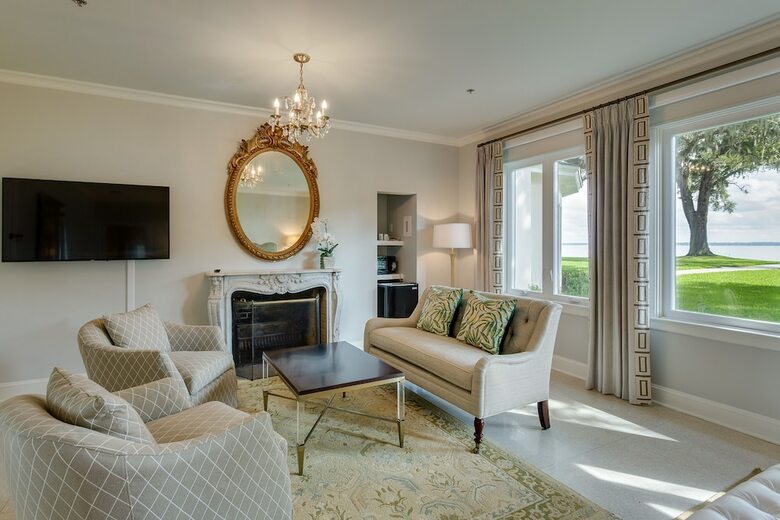 Bed & Breakfast Azaleana Manor