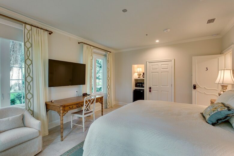 Bed & Breakfast Azaleana Manor