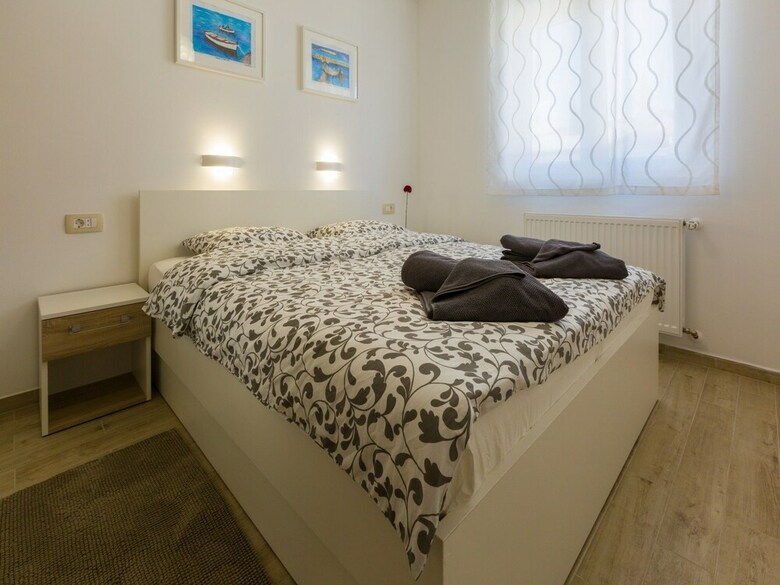 Apartment Mladen
