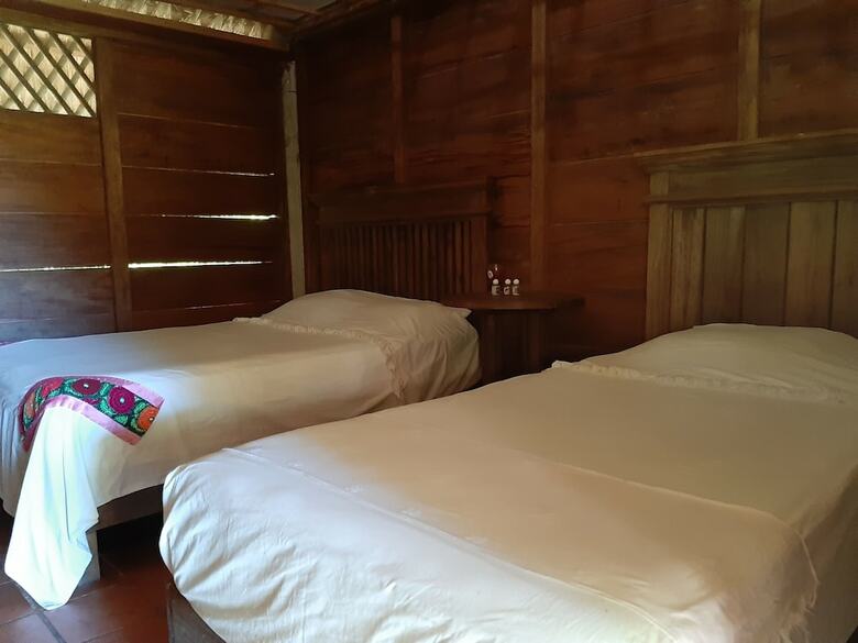 Hotel Campamento Lacandones