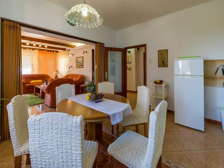 Apartments Ljiljana