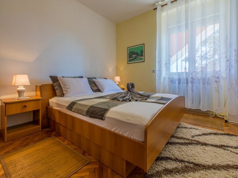 Apartments Ljiljana