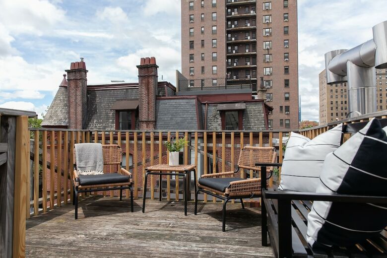 Domio Rittenhouse Square Charming 3br Duplex + Deck