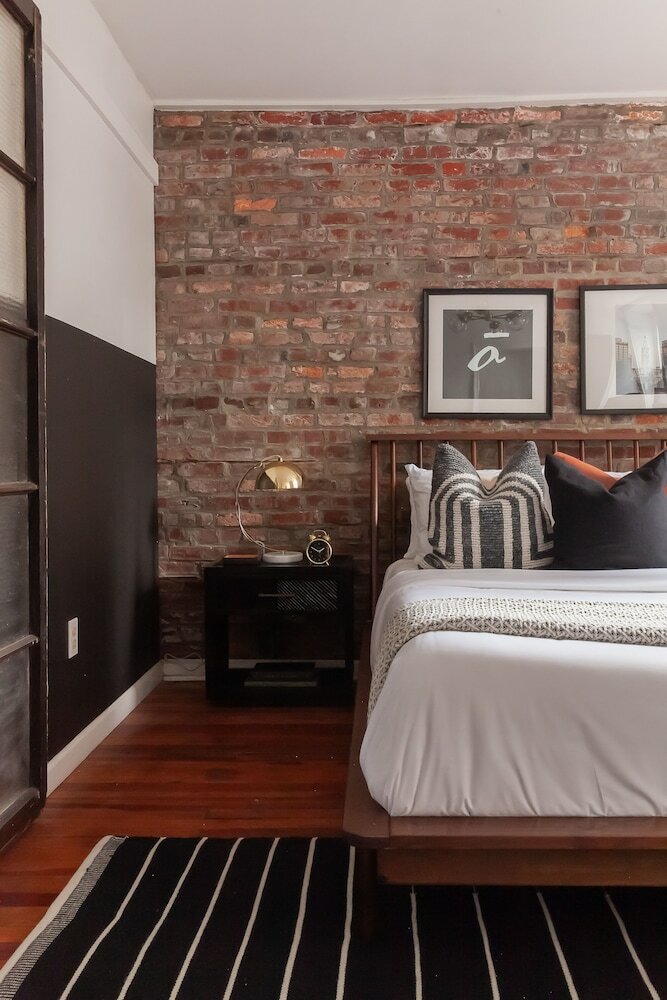 Domio Rittenhouse Square Charming 3br Duplex + Deck