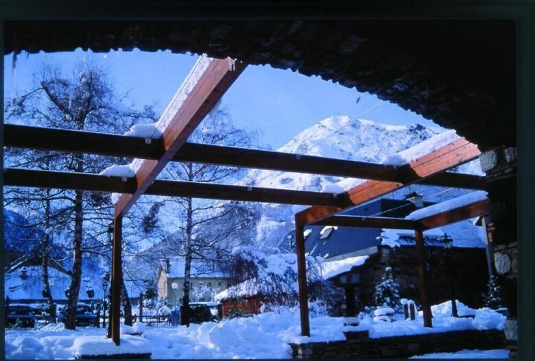 Hotel Mir