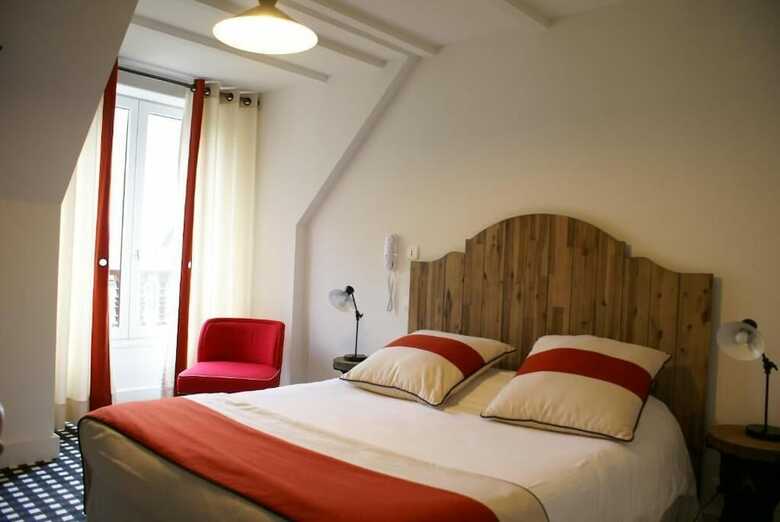 Hotel Mir