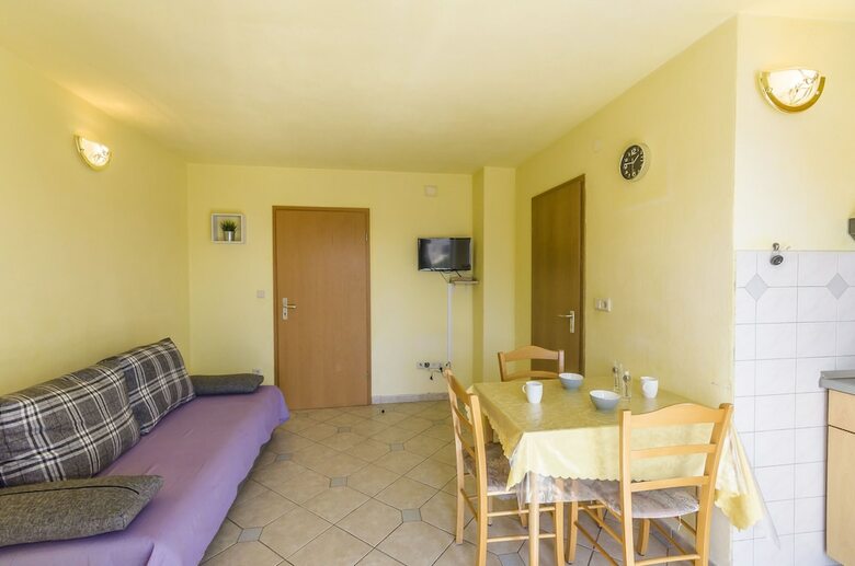 Apartment And Room Ilija