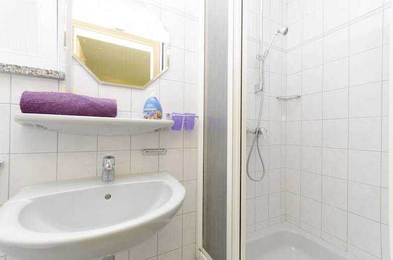 Apartment And Room Ilija