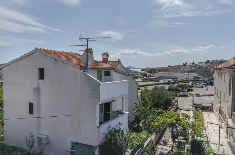 Apartment And Room Ilija