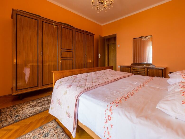 Apartment Erna