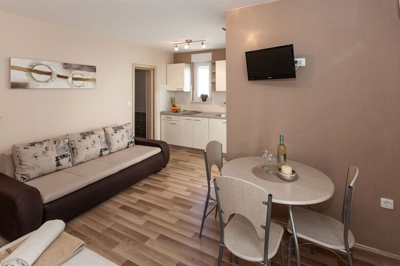 Apartments Karmen 2