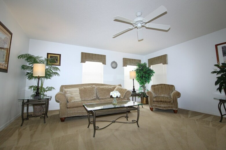 King Size Home With Private Pool. Family Friendly