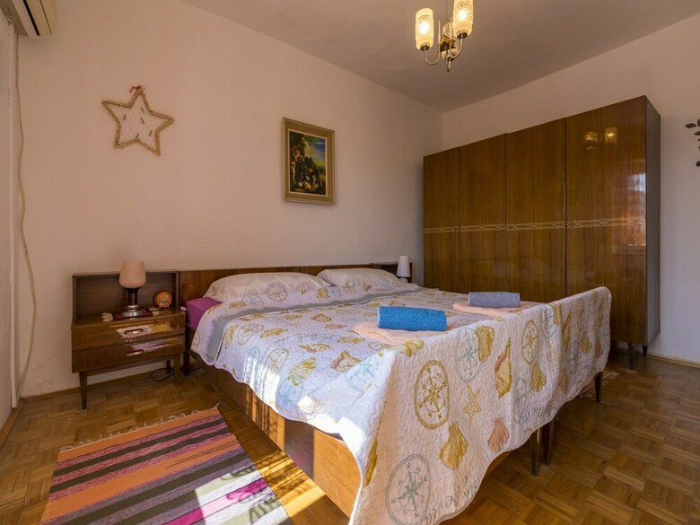Apartment Maya