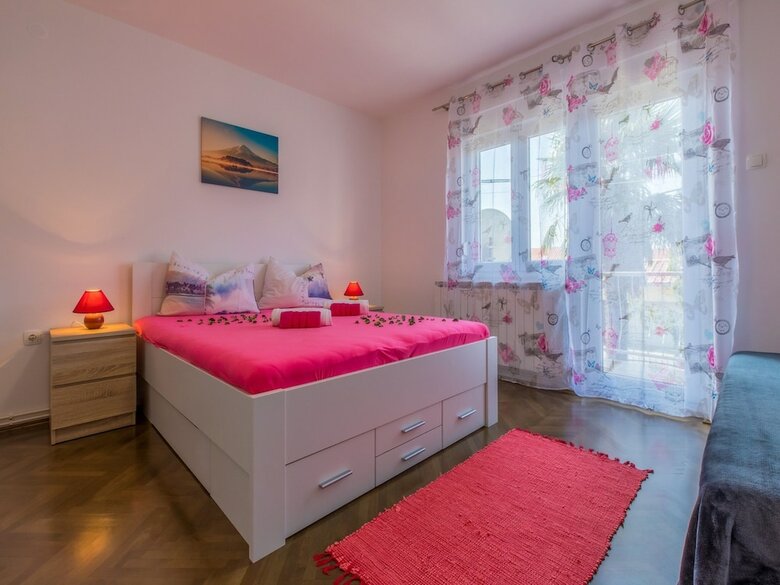 Apartment Melanija