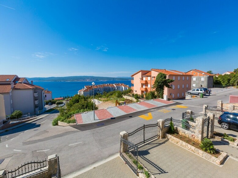 Apartments Livaya