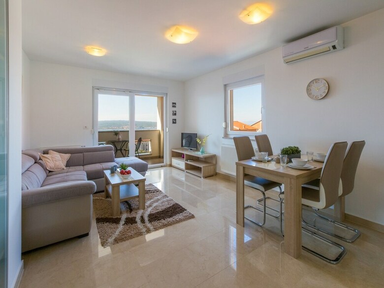 Apartments Livaya