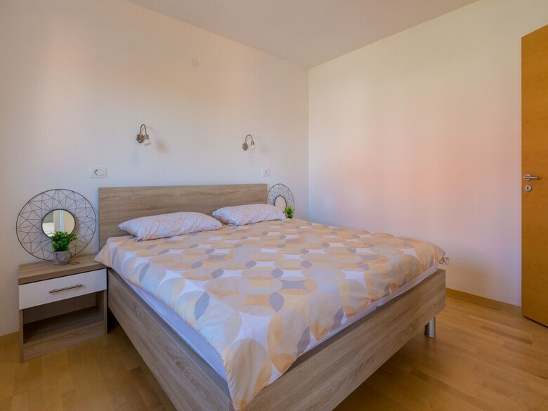 Apartments Livaya