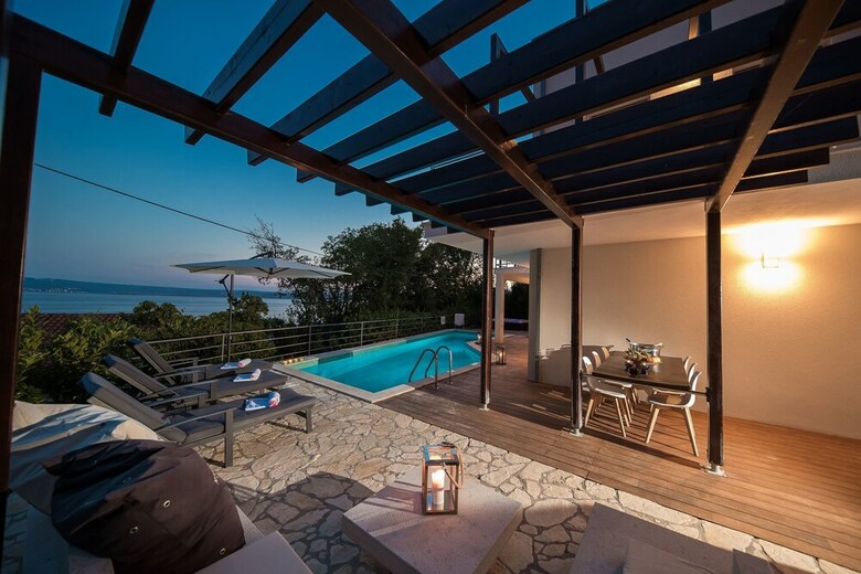 House Villa Jely