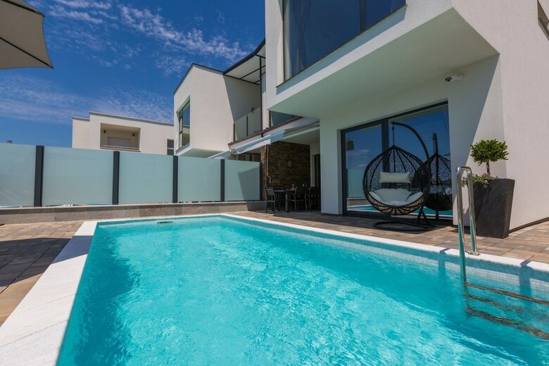 Villa House Deano