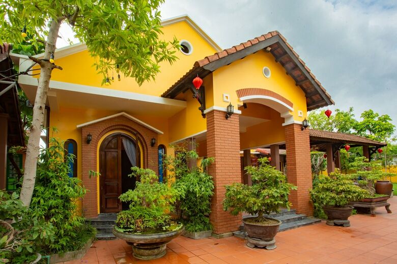 Hotel Dinh Villa