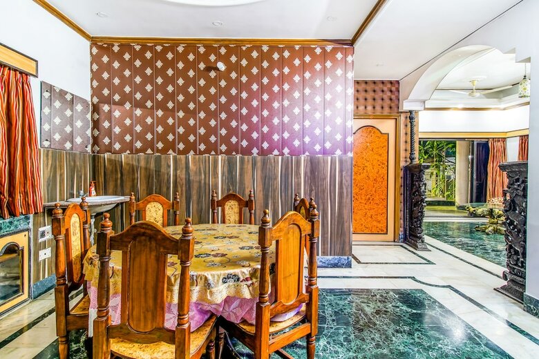 Hotel Fabexpress Satakshi Guest House