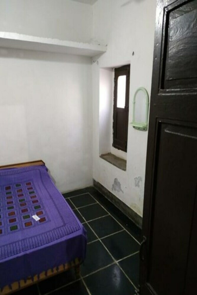 Hotel Sky Blue Guest House