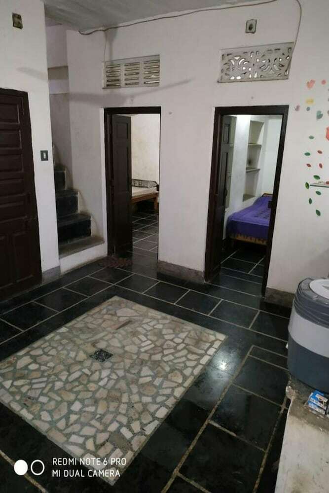 Hotel Sky Blue Guest House