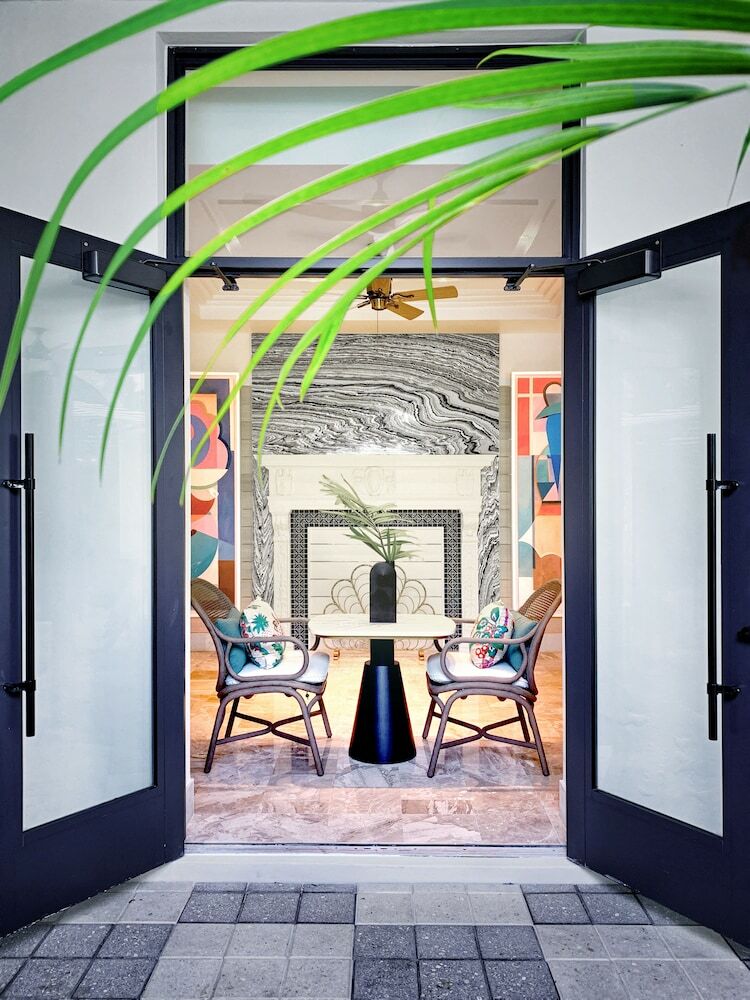 Hotel White Elephant Palm Beach